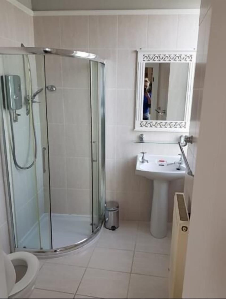 Twin Room, Ensuite (Superking 1st Floor)