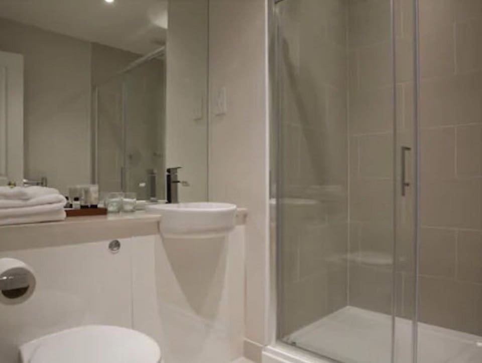 Free toiletries, towels