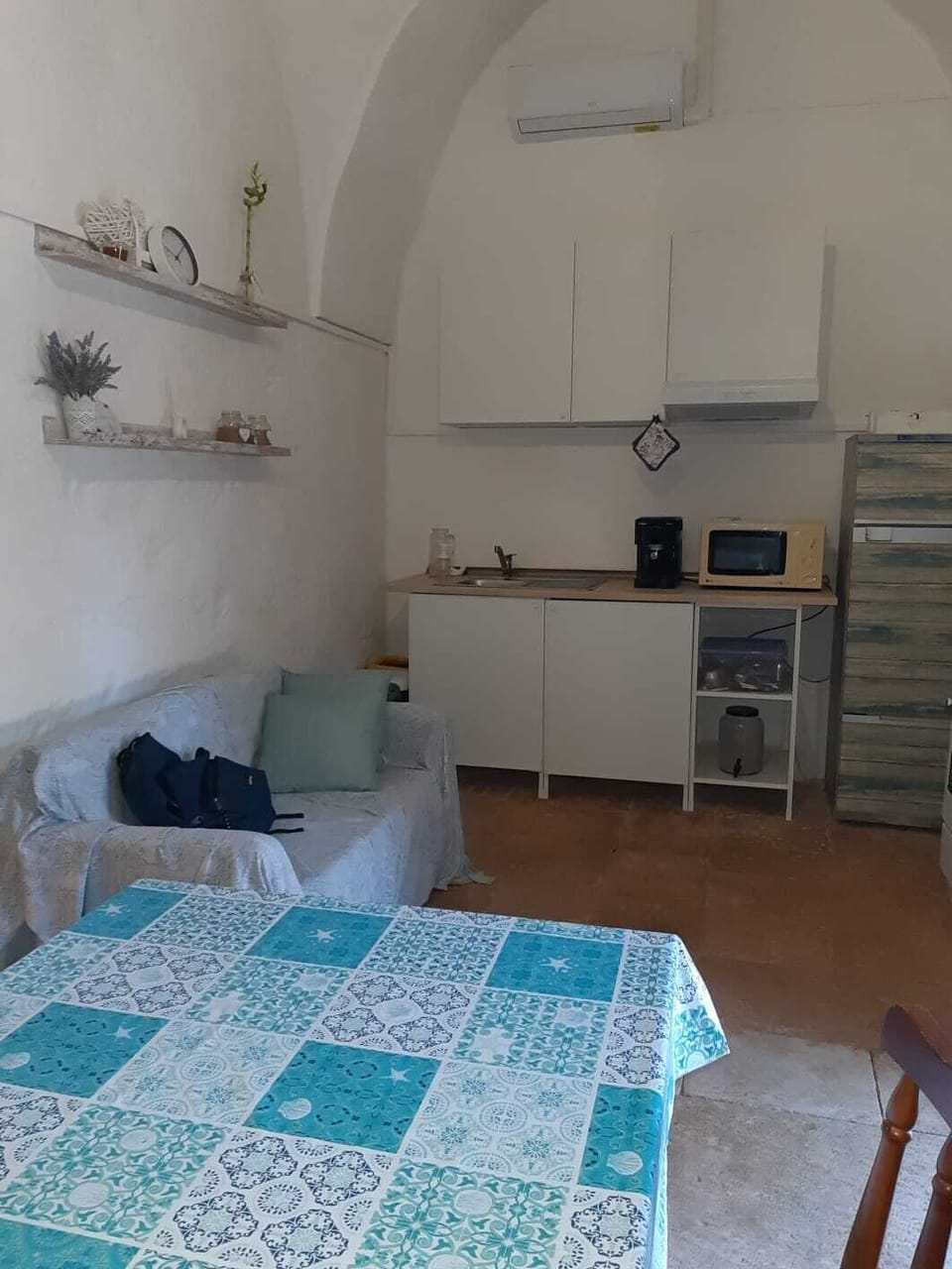 Casa Gelsomini | Private kitchen | Full-size fridge, microwave, stovetop, toaster