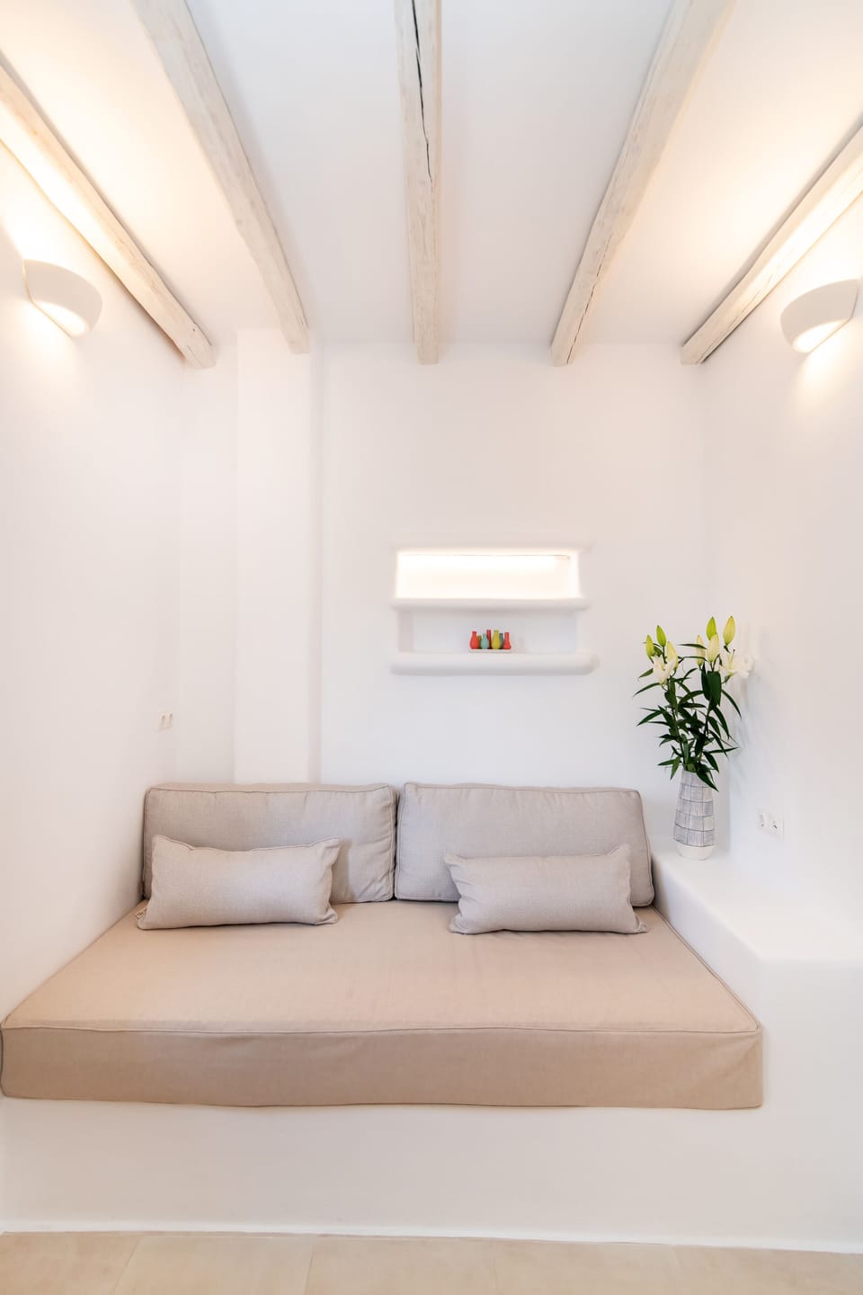 Premium bedding, down comforters, pillowtop beds, minibar