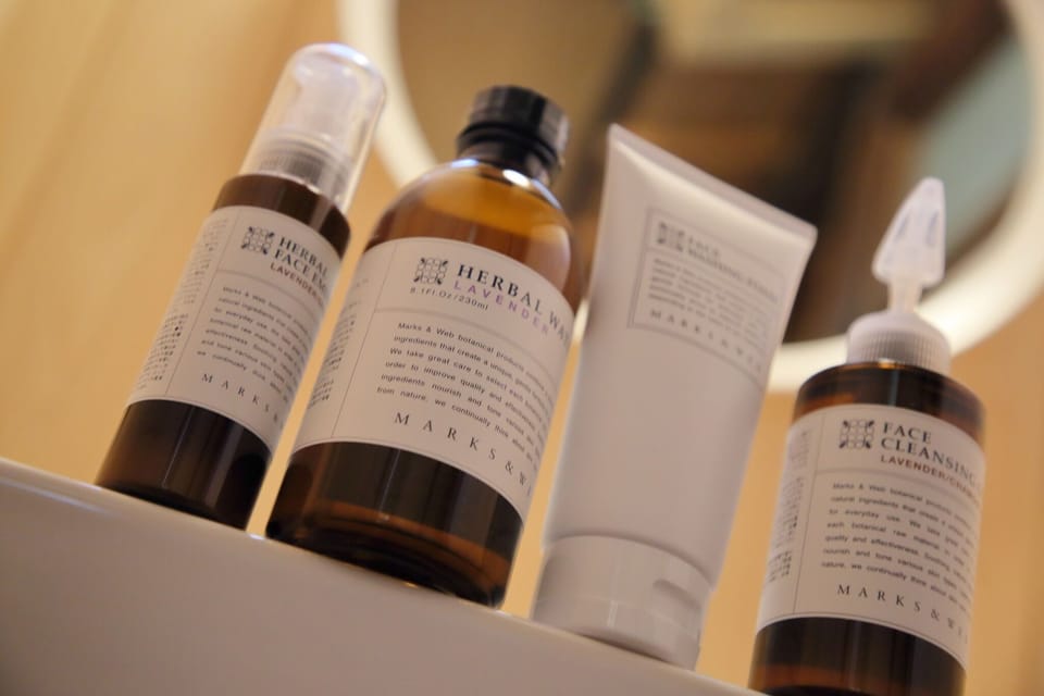 Bathroom amenities
