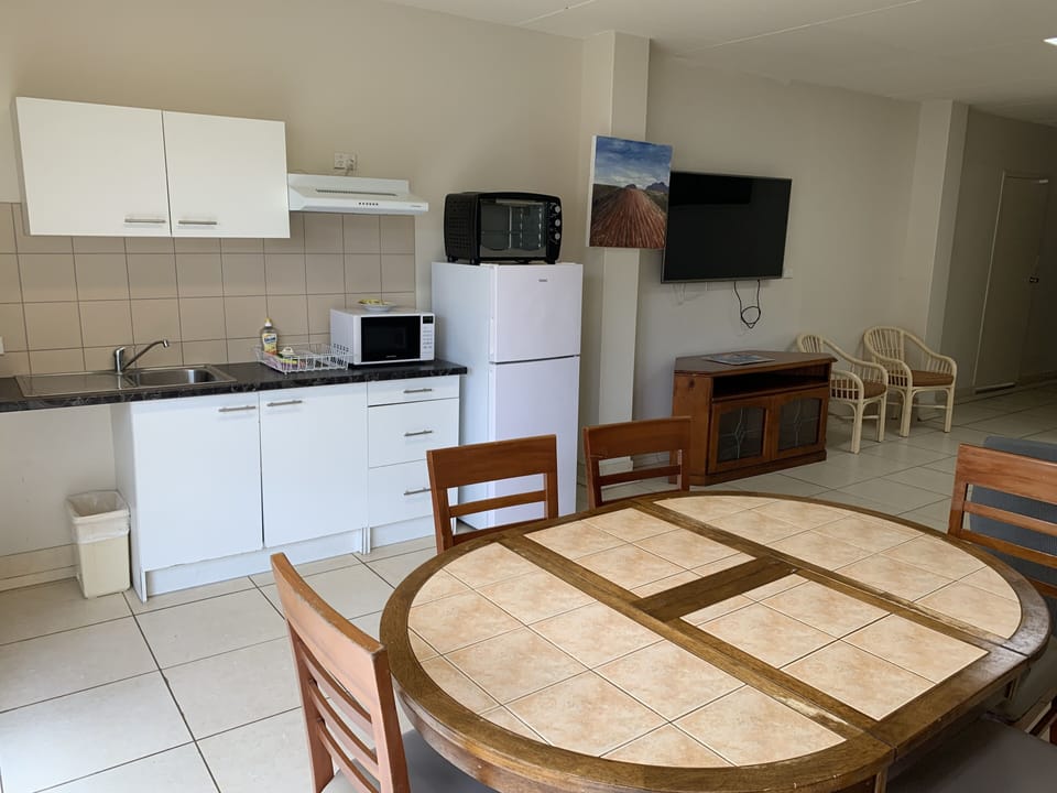 Superior Apartment, 2 Bedrooms | Laptop workspace, iron/ironing board, free WiFi, bed sheets