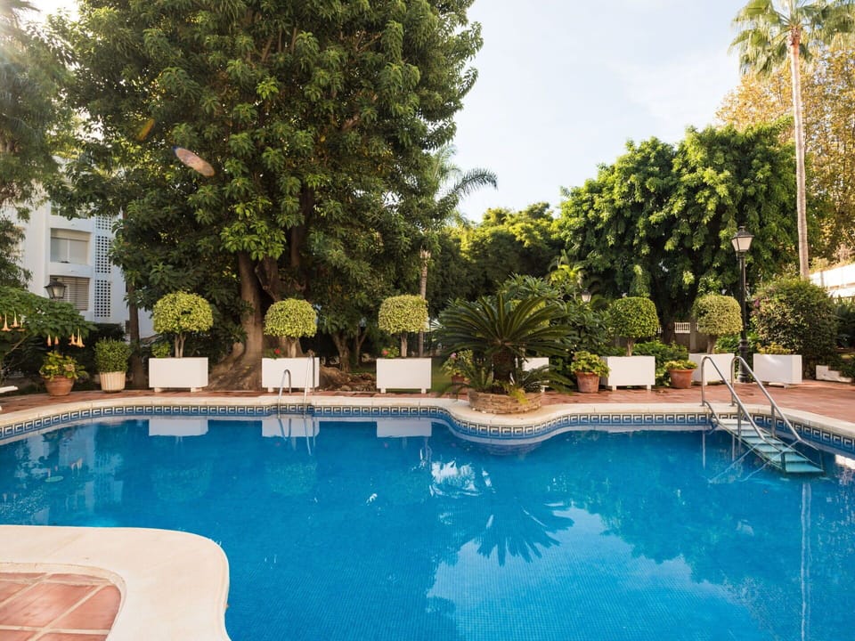 Swimming Pool, Property, Real Estate, Leisure, Building, Tree, Water, Vacation, House, Resort
