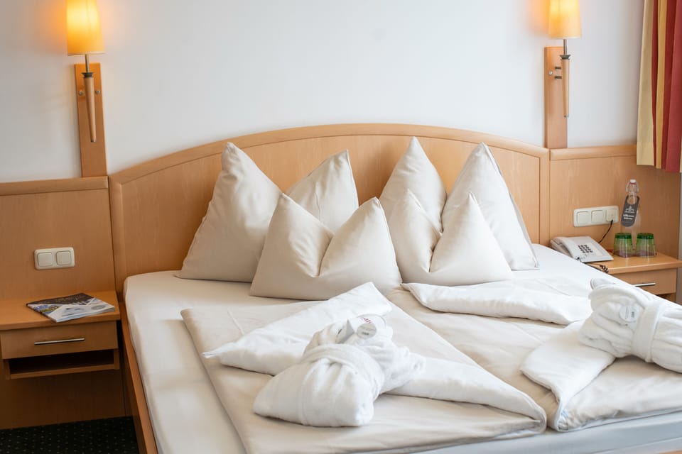 In-room safe, free WiFi, bed sheets