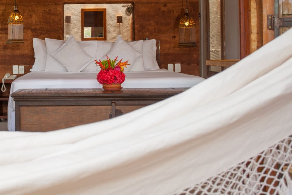 Romantic Double Room | Minibar, in-room safe, desk, blackout drapes