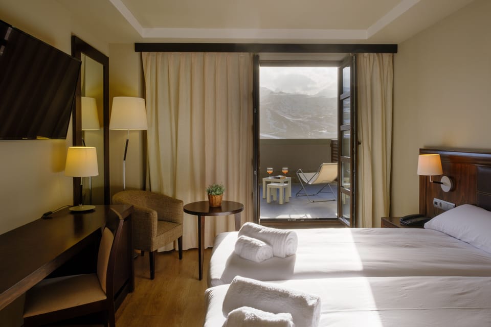 Standard Double or Twin Room, Mountain View (3 Adults) | Premium bedding, down comforters, in-room safe, free WiFi