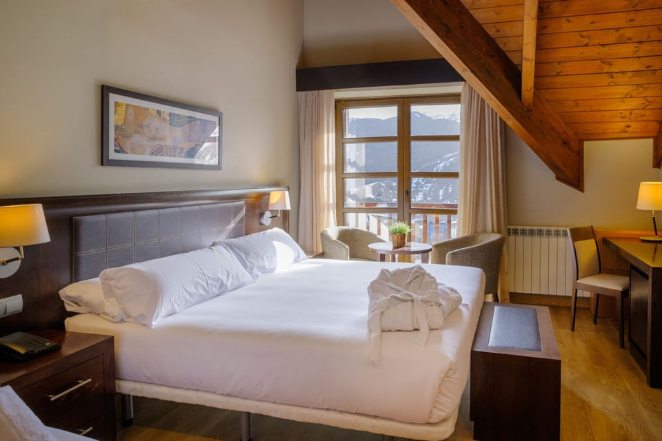 Superior Double or Twin Room, Mountain View (2 Adults + 1 Child) | Premium bedding, down comforters, in-room safe, free WiFi