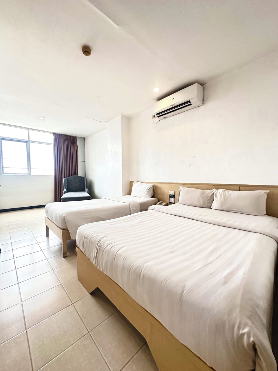 Superior Room | Free WiFi, bed sheets