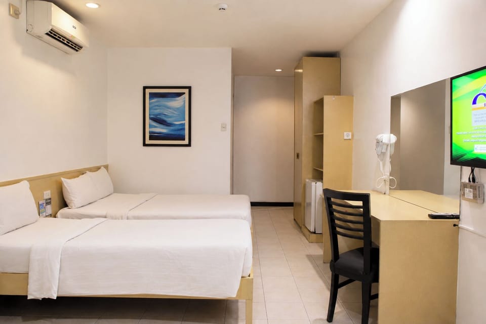 Superior Room | WiFi (free), bed sheets