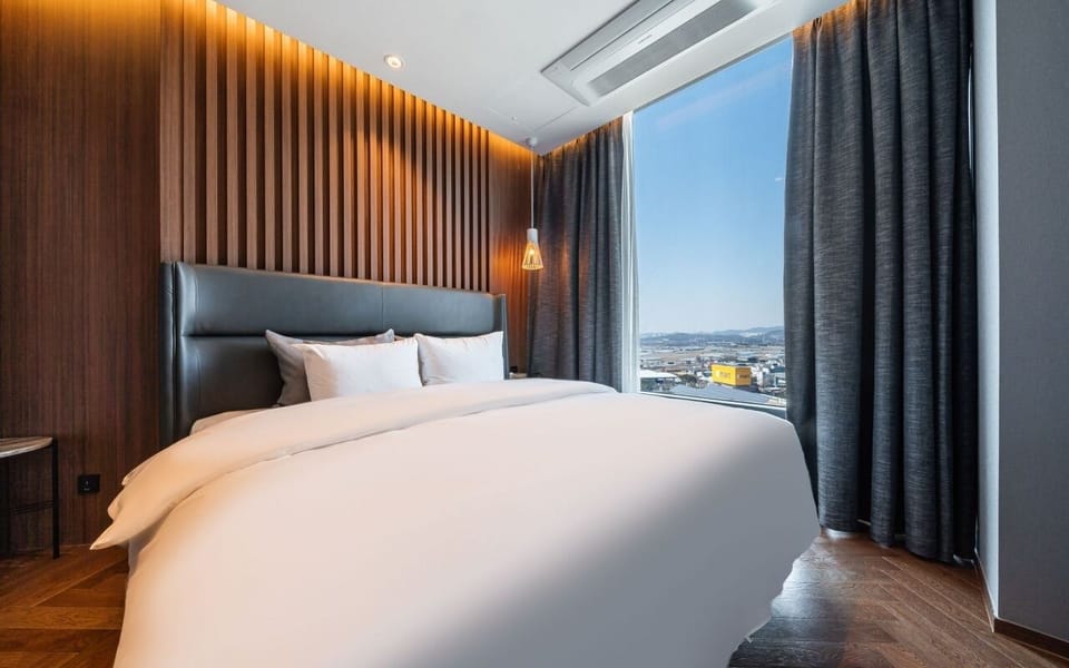 Penthouse | Premium bedding, down comforters, memory foam beds, soundproofing