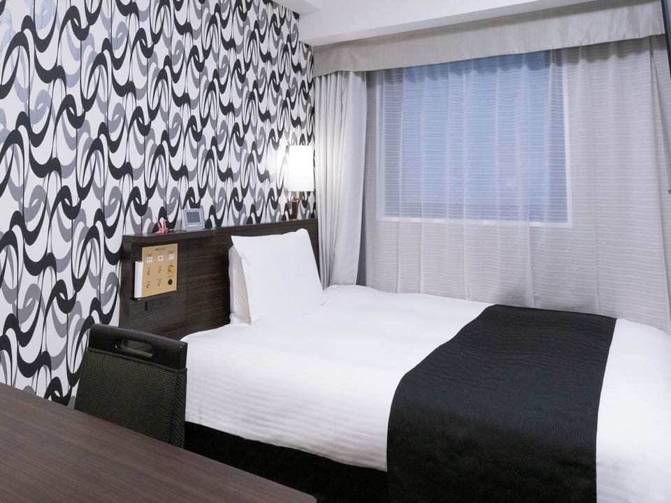 Single Room,Non Smoking | Premium bedding, down comforters, memory foam beds, desk