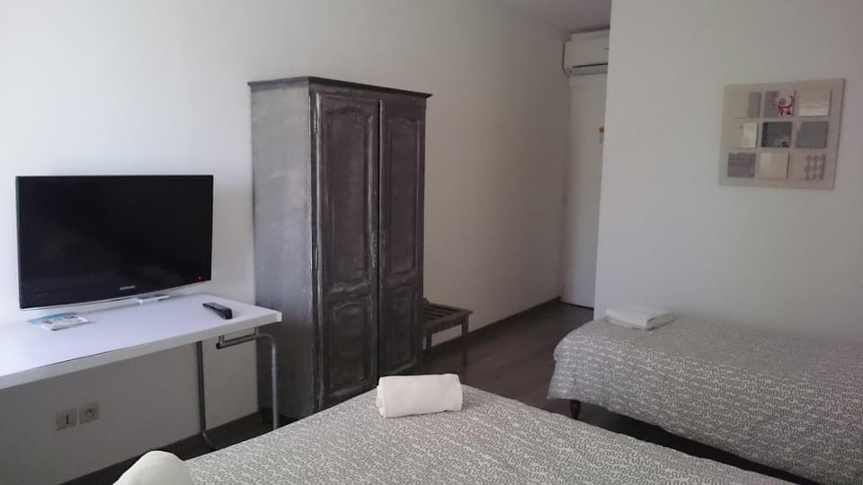 Free cribs/infant beds, rollaway beds, free WiFi, bed sheets