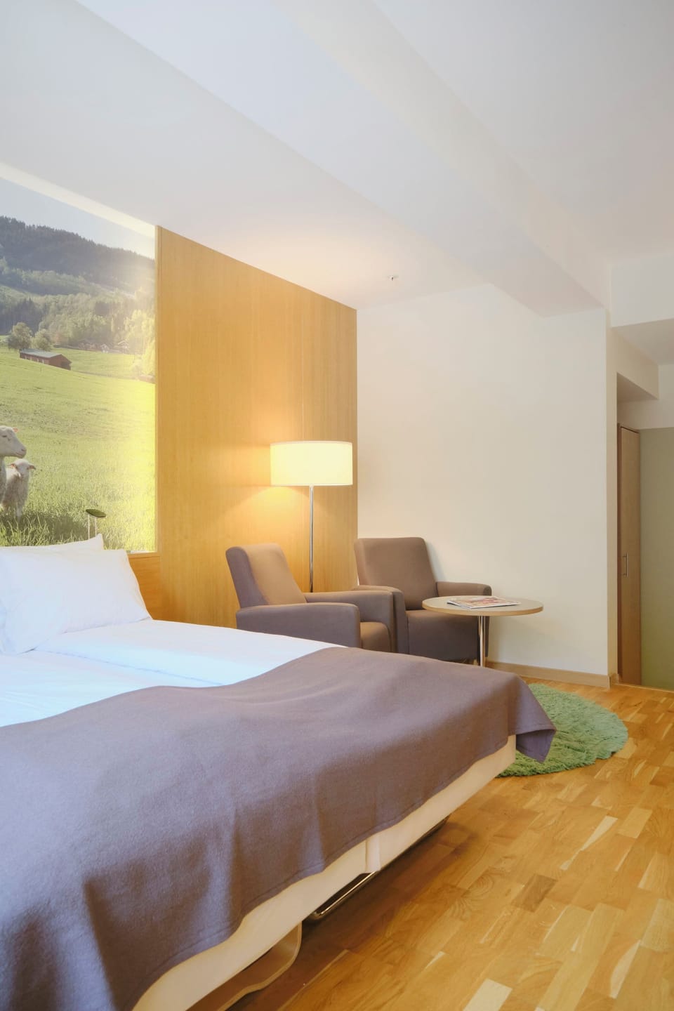 Standard Twin Room, Non Smoking | Blackout drapes, WiFi (free), bed sheets