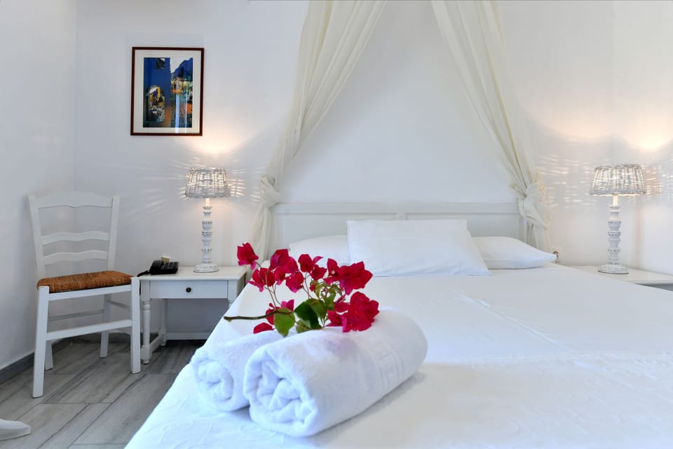 Standard Room | In-room safe, desk, soundproofing, iron/ironing board (on request)