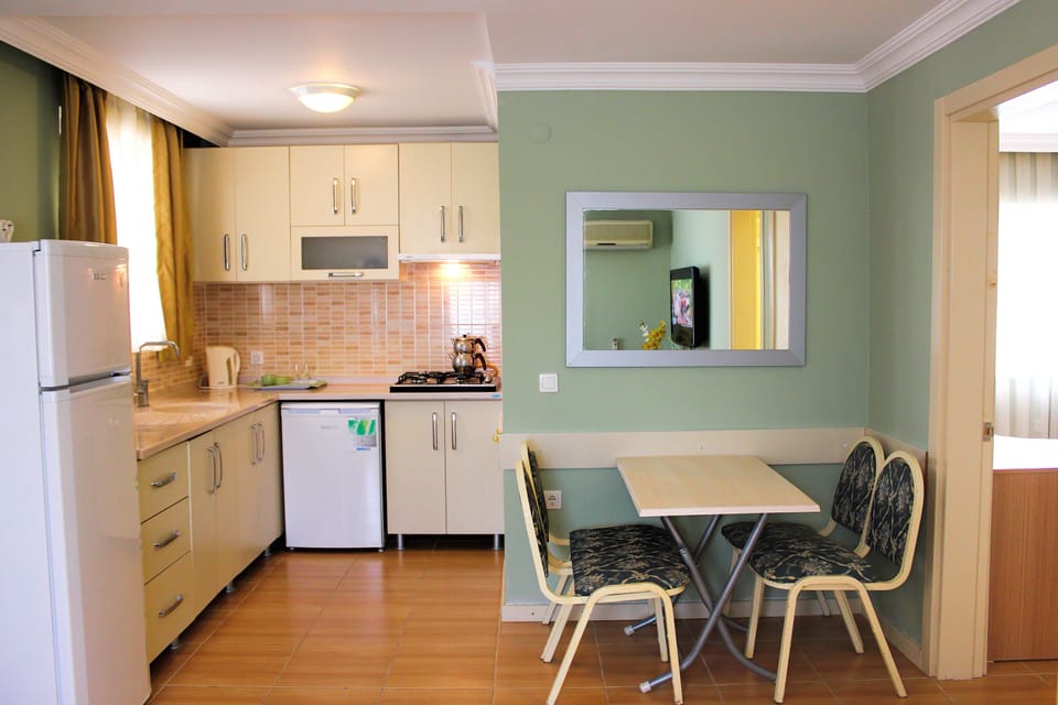 Family Apartment, 2 Bedrooms | Private kitchen | Mini-fridge