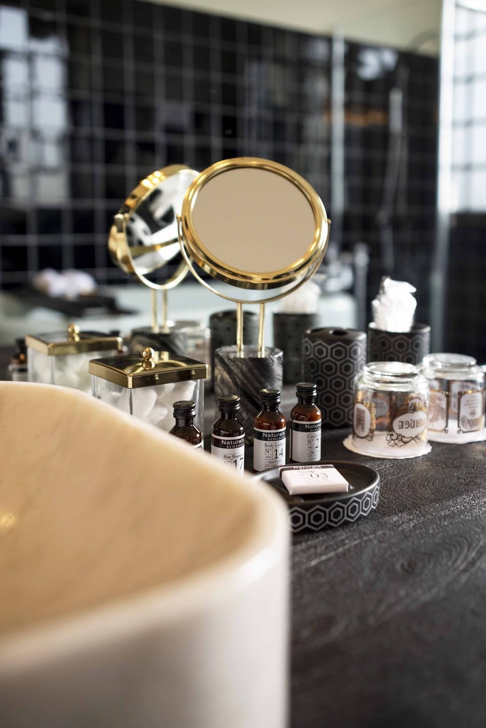 Panoramic Suite, Private Bathroom, Canal View (Suite Oscar) | Bathroom