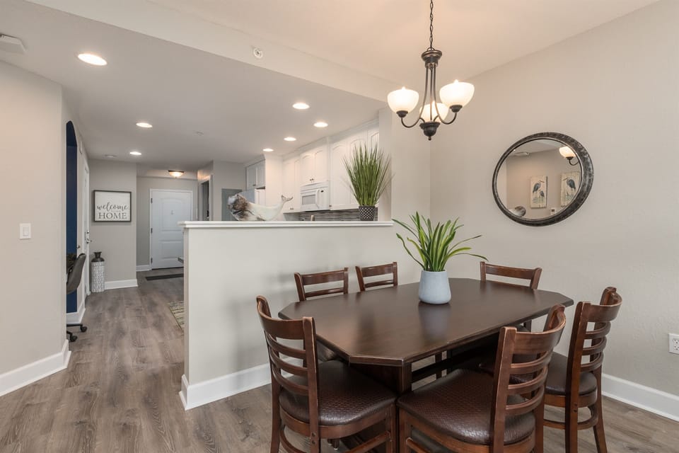 Dining table seats 6, work station in kitchen