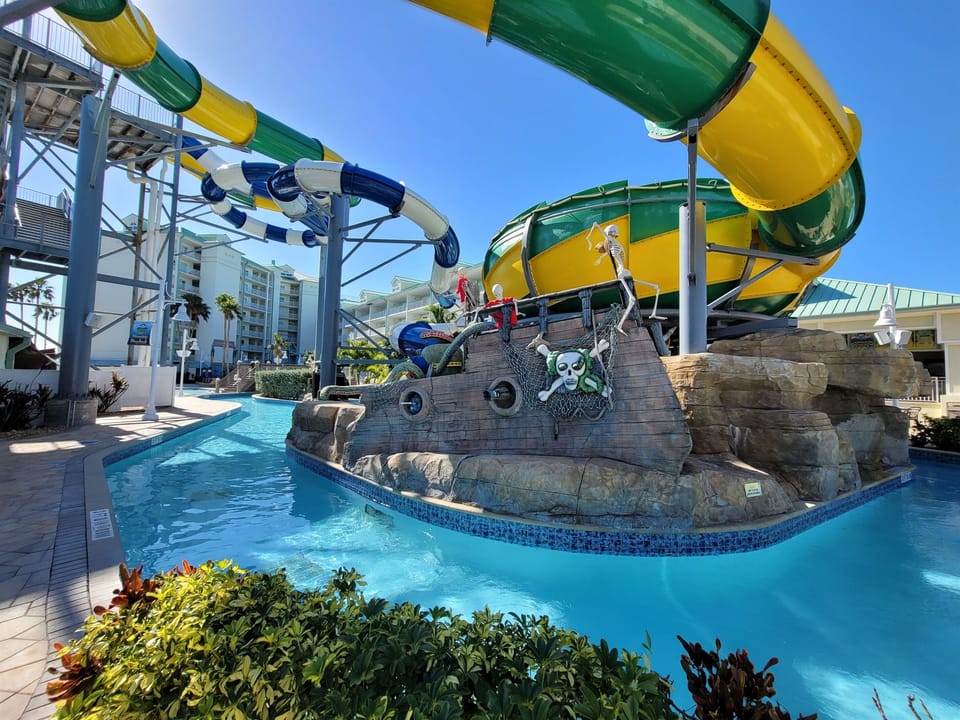 On Site Water Park with 4 FREE DAILY WATERPARK PASSES include!