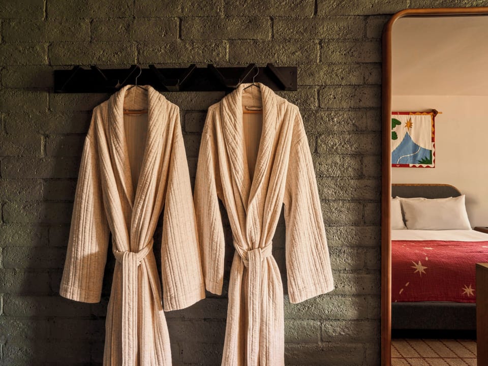 Premium bedding, in-room safe, desk, laptop workspace