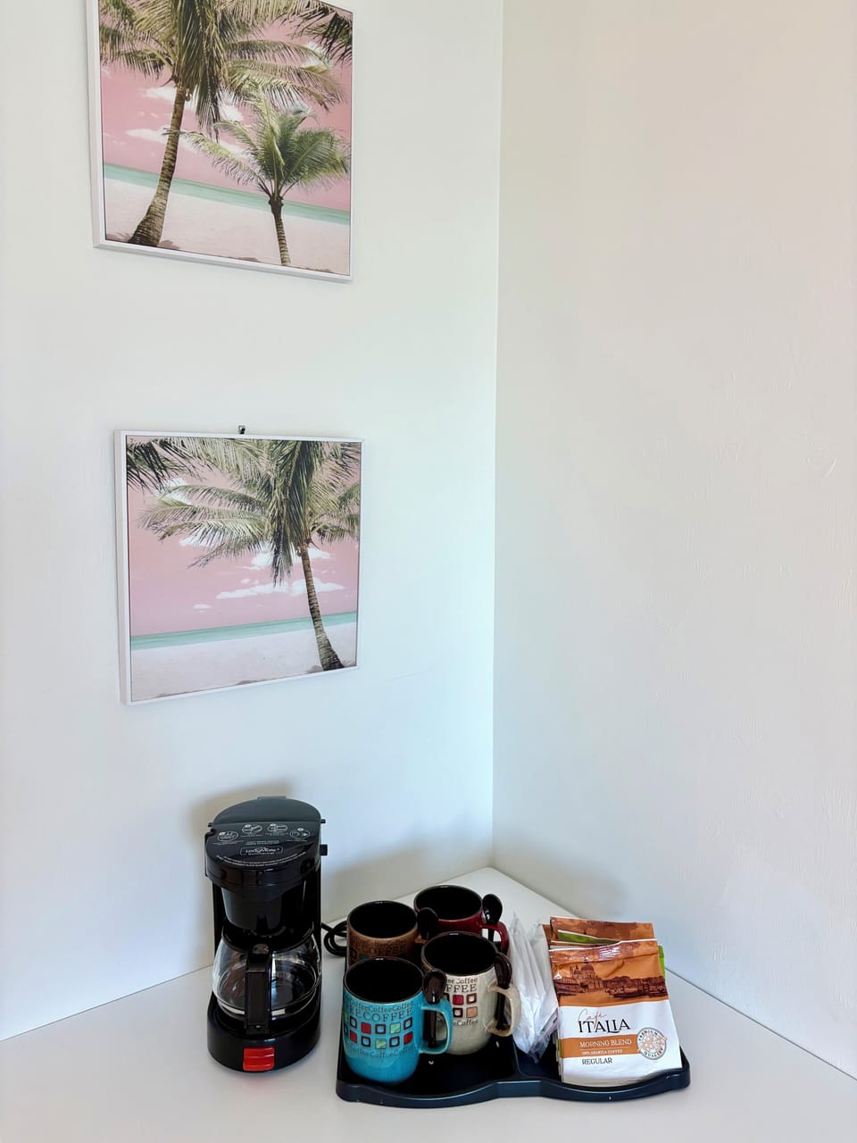 Bayfront Double Suite | Living area | Flat-screen TV