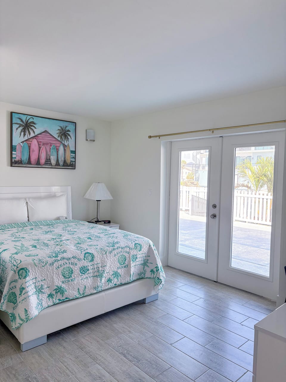 Bayfront Queen Suite | 1 bedroom, cribs (free), WiFi (free), bed sheets