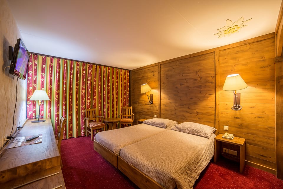 Double Room (South) | In-room safe, blackout drapes, free WiFi