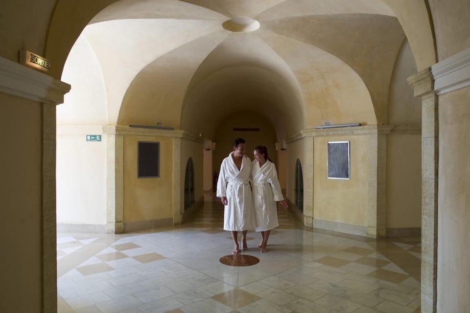 Turkish bath, body treatments, hydrotherapy, aromatherapy