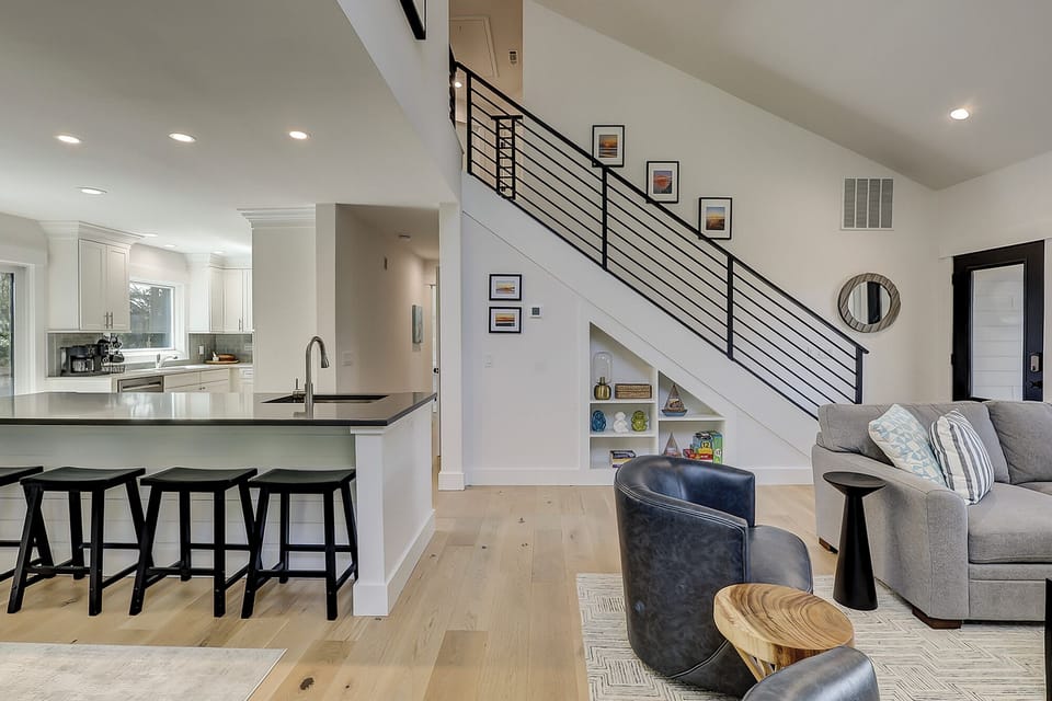 13 Bald Eagle West - Living Room (Main Floor)