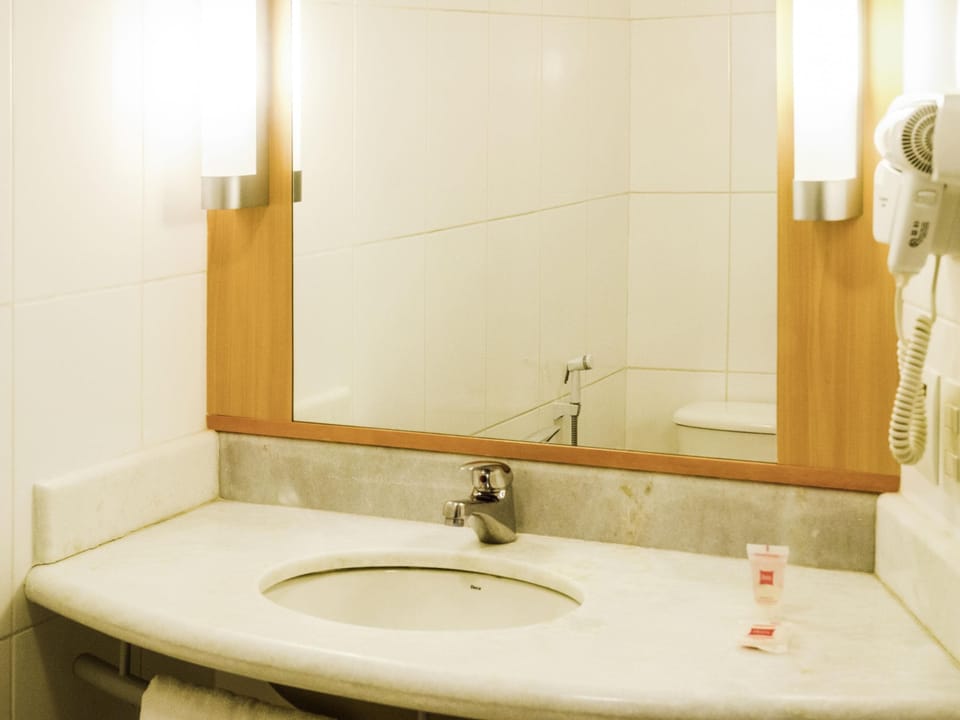 Minibar, desk, blackout drapes, free WiFi