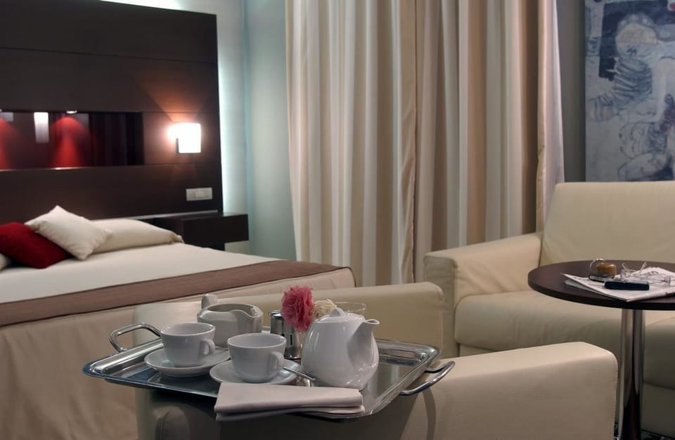Junior Suite | Premium bedding, minibar, in-room safe, desk