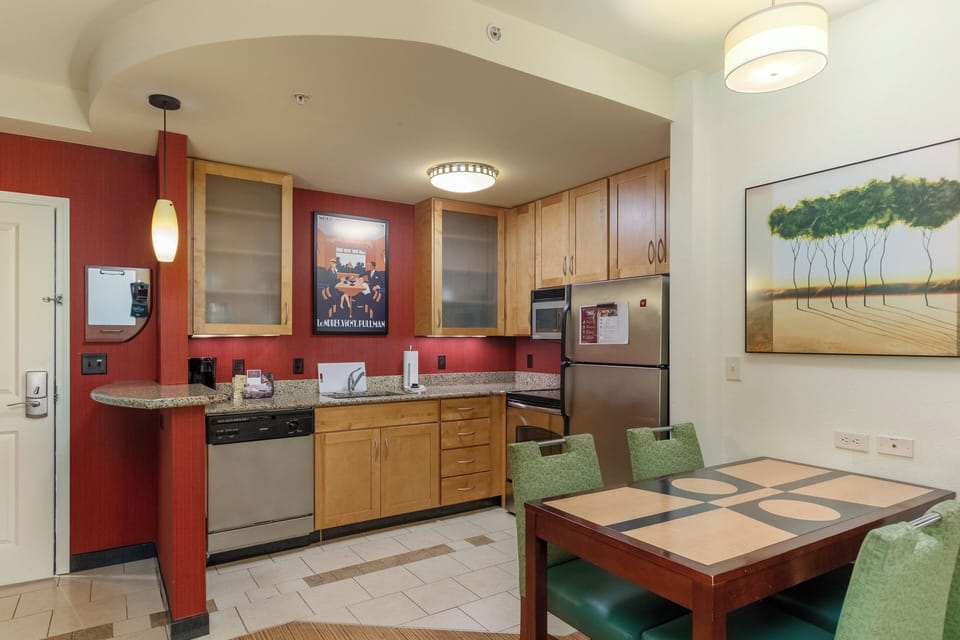 Desk, blackout drapes, iron/ironing board, free WiFi
