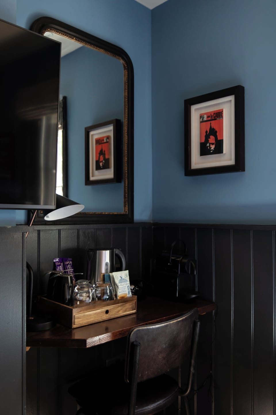Cosy Room | Desk, iron/ironing board, free WiFi, bed sheets