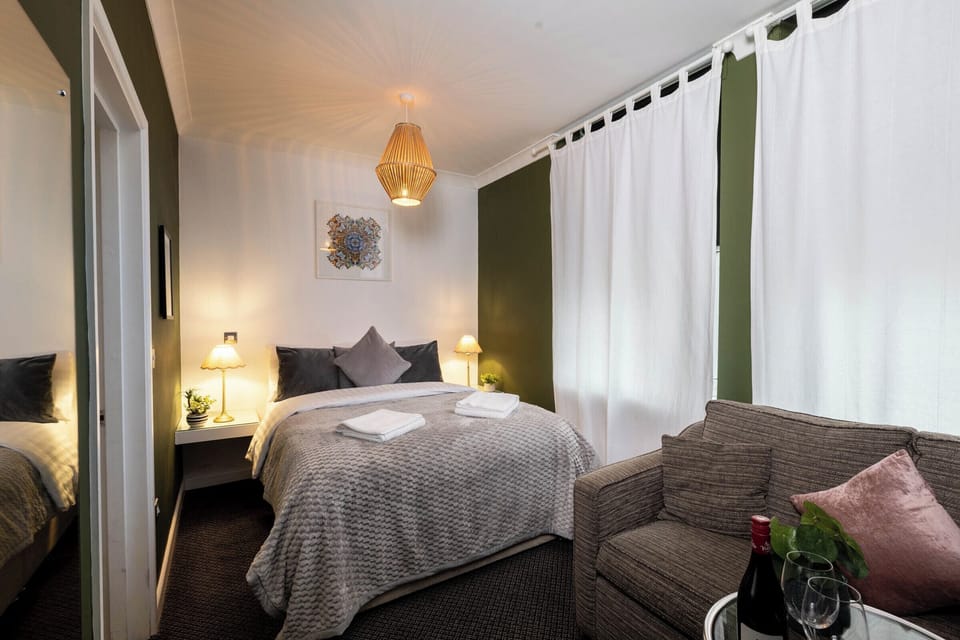 Standard Double Room | Individually decorated, iron/ironing board, free WiFi, bed sheets