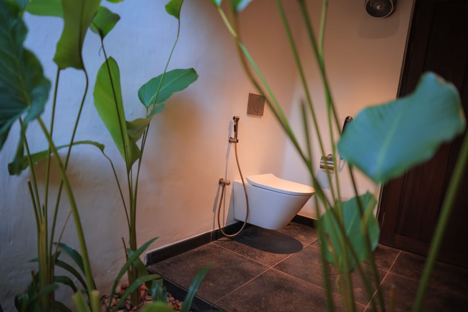 Deluxe Villa, Private Pool | Bathroom | Shower, free toiletries, hair dryer, bathrobes
