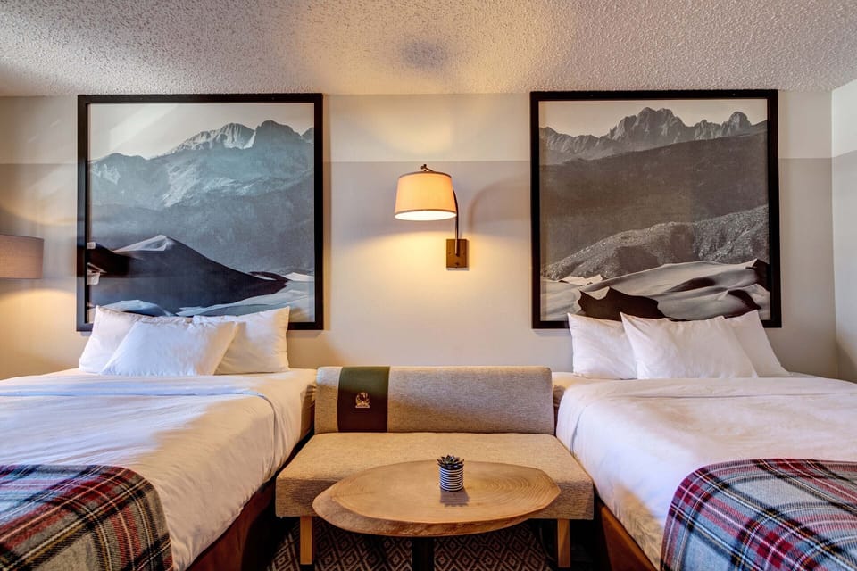 Desk, free WiFi, bed sheets