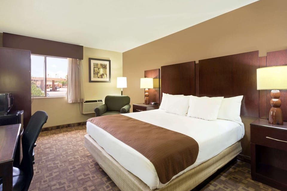 Desk, iron/ironing board, free WiFi, bed sheets