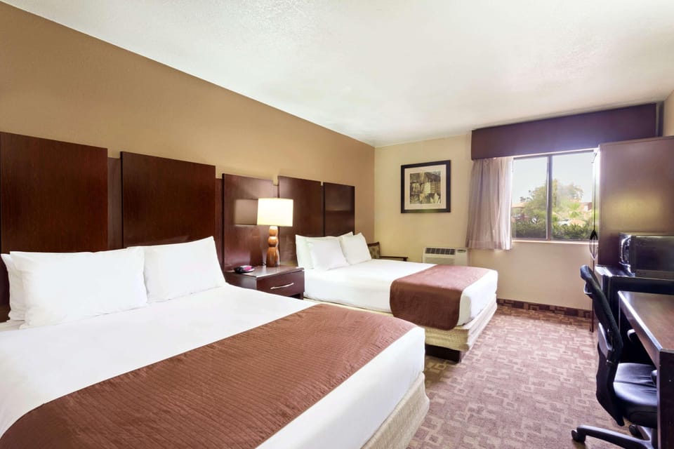 Desk, iron/ironing board, free WiFi, bed sheets