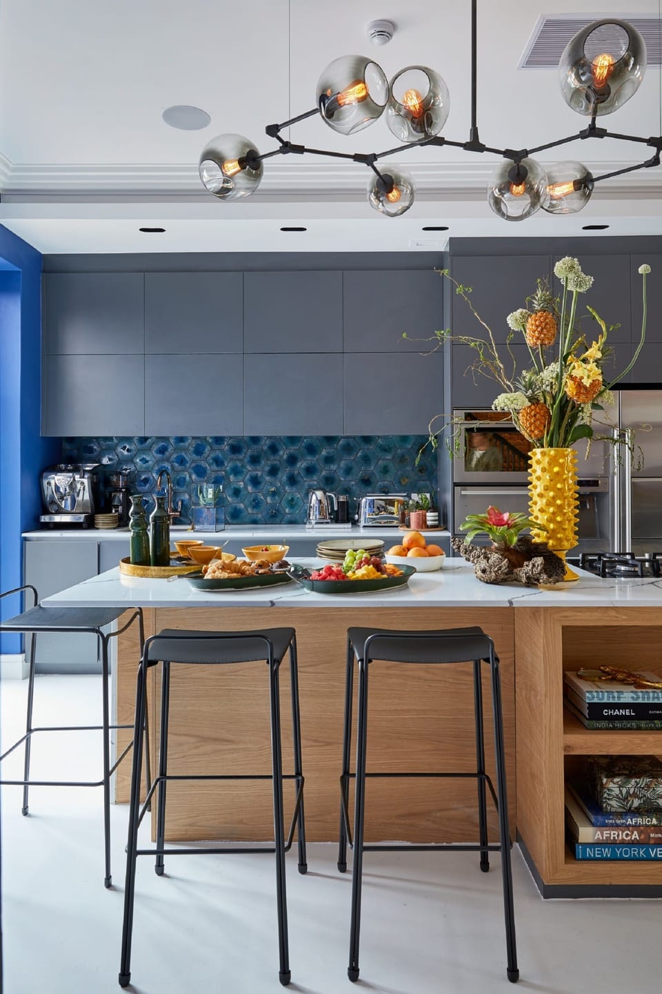 Free daily full breakfast