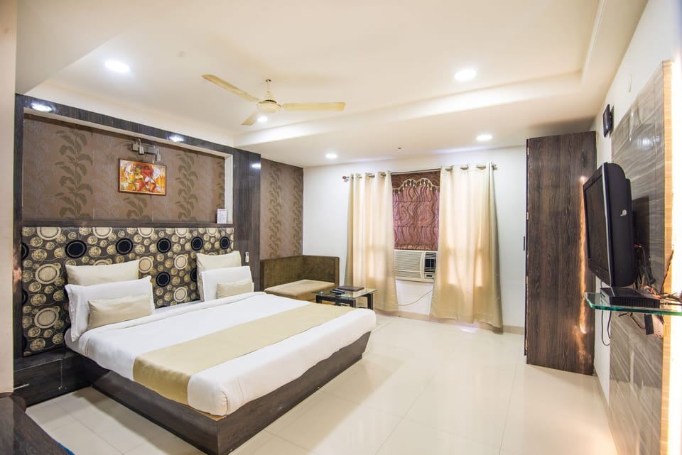 Executive Room | Egyptian cotton sheets, premium bedding, down comforters