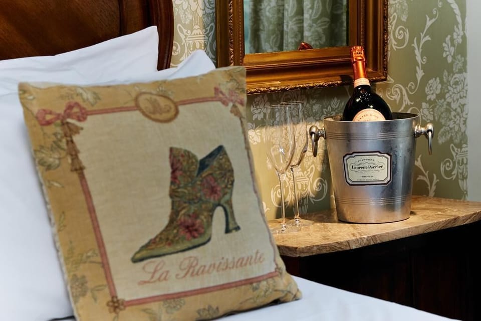 Deluxe Room | Individually decorated, individually furnished, free WiFi, bed sheets