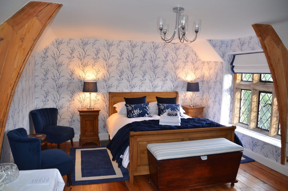 Deluxe Double Room, Ensuite, Garden View (Shore Nightingale Room)