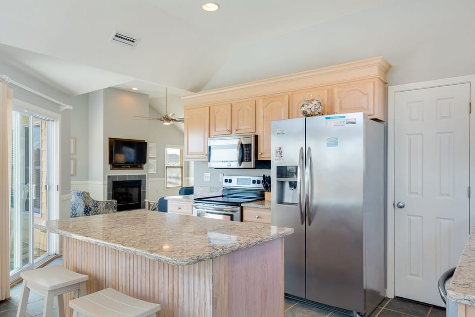 OSI08: Shore Beats Workin' l Top Level Kitchen