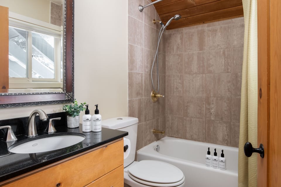 Secondary bathroom