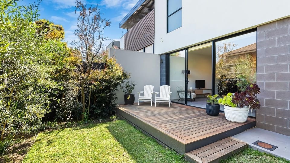 Como Villa Outdoor Private Decking