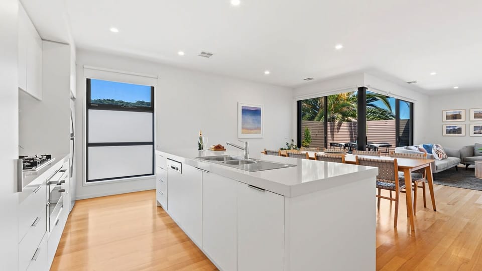 Como Villa Open plan Kitchen area