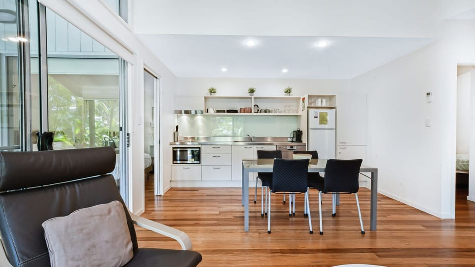 Dining/Kitchen