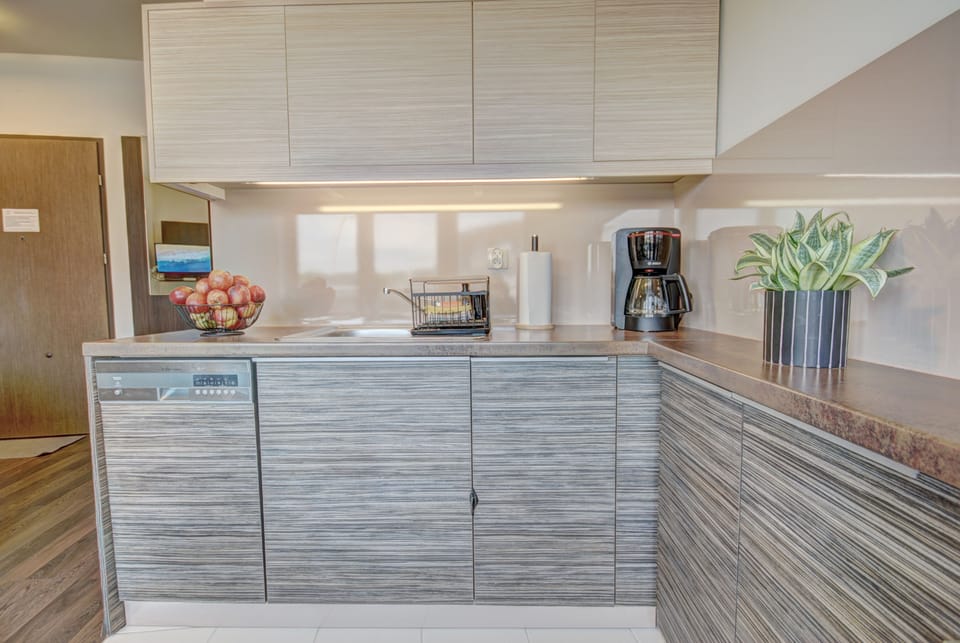 Private kitchenette