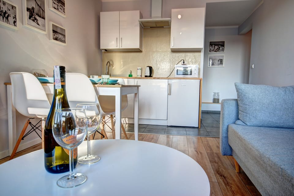 Apartment, 1 Bedroom | In-room dining