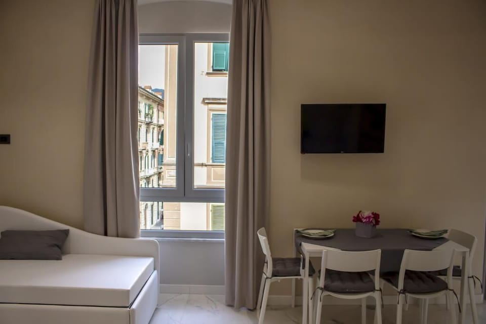 Premier Studio Suite, Balcony | In-room safe, desk, laptop workspace, blackout drapes