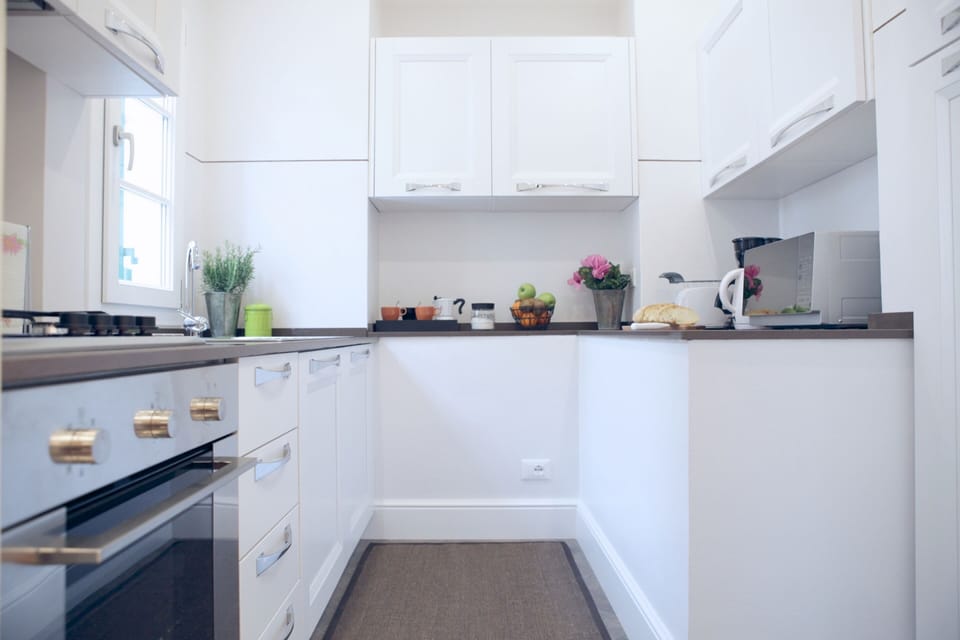 Senior Apartment, 2 Bedrooms | Private kitchen | Fridge, microwave, oven, stovetop